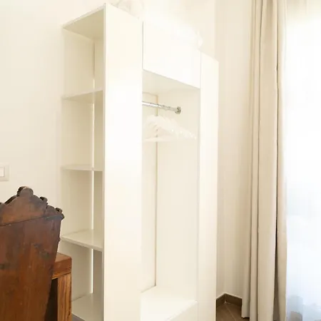La Melagrana Bed & Breakfast *